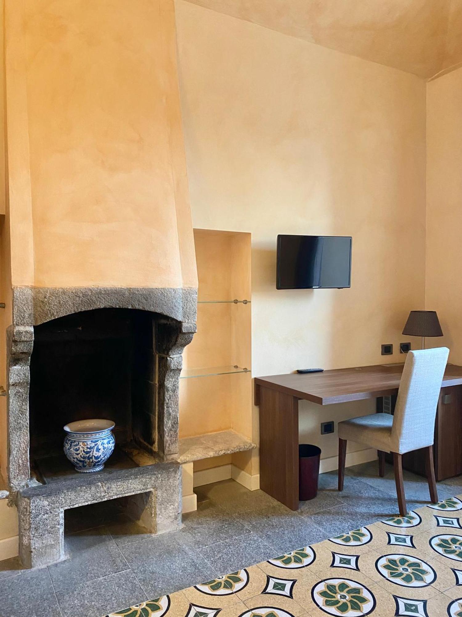 Relais & Spa Castello Di Casiglio Erba Habitación foto
